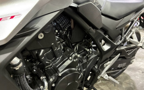 HONDA CB750 HORNET 2025 RH24