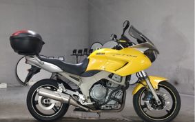 YAMAHA TDM900 2002 RN08