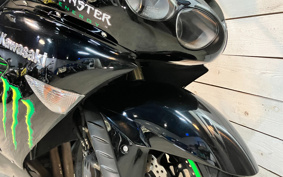 KAWASAKI ZZ1400 NINJA R 2006 ZXT40A