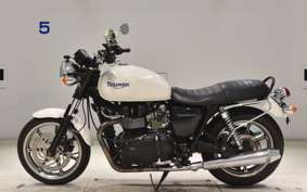 TRIUMPH BONNEVILLE 2010