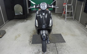 VESPA PRIMAVERA 125 2023