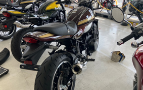 KAWASAKI Z900RS 2025 ZR900K