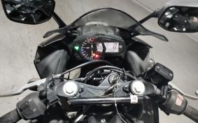 YAMAHA YZF R-3 2018 RH13J