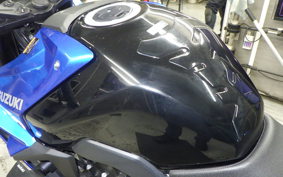 SUZUKI GSX-8R 2024 EM1AA