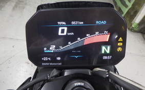 BMW M1000R 2023