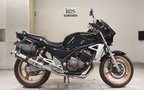 KAWASAKI BALIUS 250 Gen.2 2001 ZR250B