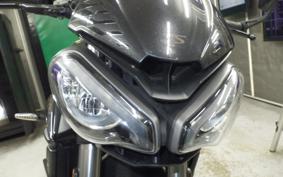 TRIUMPH STREET TRIPLE RS 2023