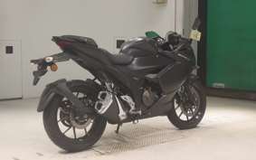 SUZUKI GIXXER 250 SF