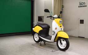 YAMAHA E-VINO 2017 SY11J
