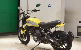 DUCATI SCRAMBLER ICON 2015