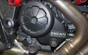 DUCATI DIAVEL 2012