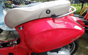 VESPA PRIMAVERA 125