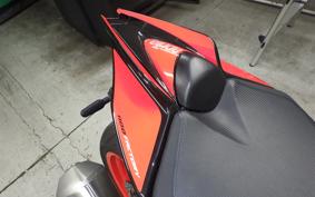 APRILIA TUONO V4 1100 2018
