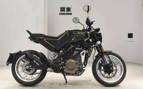 HUSQVARNA SVARTPILEN 401 UNJ4