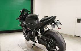 HONDA CBR650R E-Clutch 2025 RH17