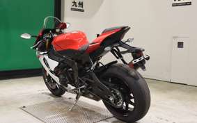 YAMAHA YZF-R1 2016