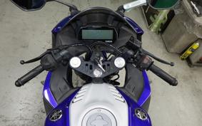 YAMAHA YZF-R15 2024