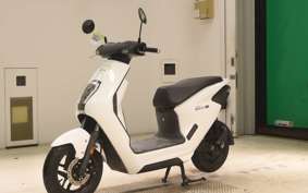 HONDA EM1 e: 2001 EF16