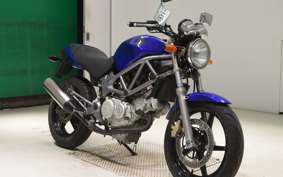 HONDA VTR 250 MC33