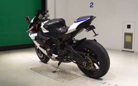 YAMAHA YZF-R1 2016