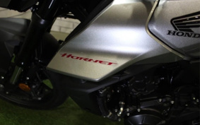 HONDA CB750 HORNET 2025 RH24
