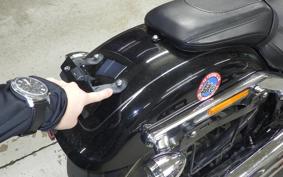 HARLEY FLBS 1870 2023