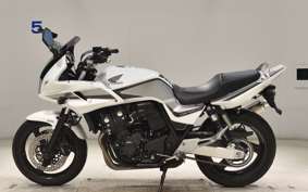 HONDA CB400 SUPER BOLDOR VTEC A 2010 NC42