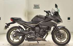 YAMAHA XJ6 2009