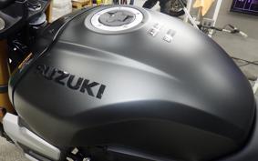 SUZUKI GSX-8T 2026 EM1AA