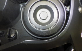 HONDA CBR650R E-Clutch 2025 RH17