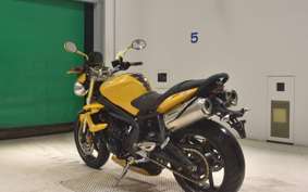 TRIUMPH STREET TRIPLE 2011