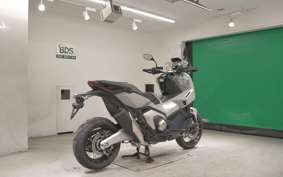 HONDA X-ADV 750 2025 RH21