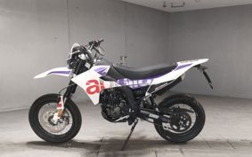 APRILIA SX 125 ..