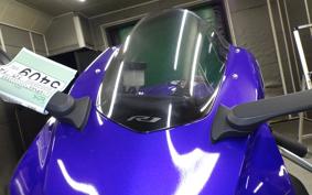 YAMAHA YZF-R1 2019