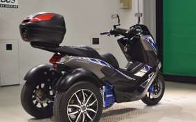 YAMAHA N-MAX 155 TRIKE SG50J