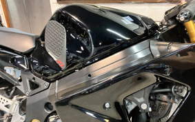 SUZUKI GSX-R1000 2004 BZ121