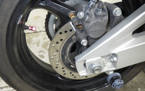 SUZUKI GSR600 2006