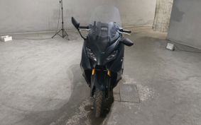 YAMAHA T-MAX 560 2026 SJ19J