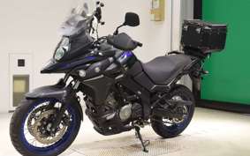 SUZUKI DL650 ( V-Strom 650 ) XTA 2023 C733M