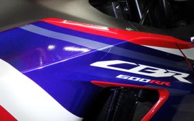 HONDA CBR600RR 2025 PC40