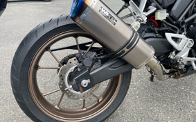 HONDA CB250R MC52