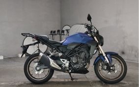 HONDA CB250R MC52