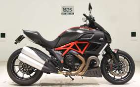 DUCATI DIAVEL Carbon 2012
