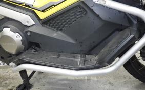 HONDA X-ADV 750 2025 RH21