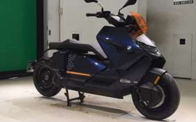 BMW CE-04 2025