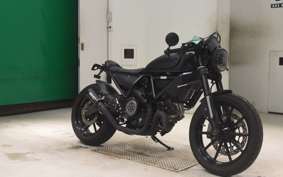 DUCATI SCRAMBLER ICON 2015