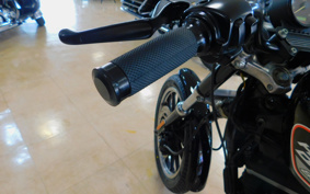 HARLEY XL883R 2006 CKM