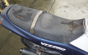 HONDA VTZ250 MC15