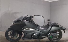 HONDA NM4 VULTUS -01 2014 RC82