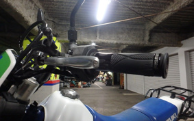 SUZUKI DR250 S SJ44A